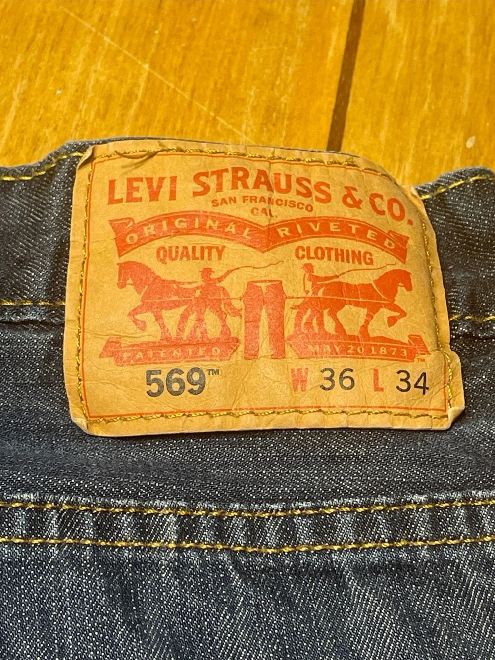 Levi's 569 Dark Blue Straight-Leg Loose Fit Jeans Size 36x32